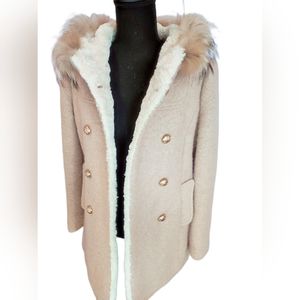 Winter Coat, Fox fur hat Size S Beige Color